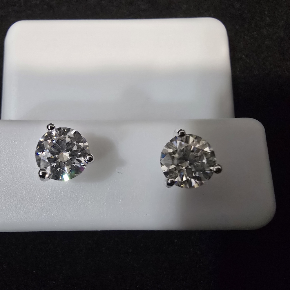 New 92​5 Sterling Silver Moissanite Stud Earrings (1.56 CTW, VVS-D Color)
